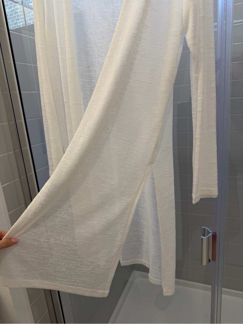 Ambiance White Open-Front Lightweight Robe - Picture 2 of 5